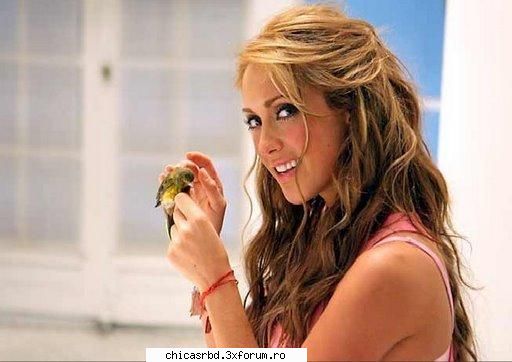 Poza preferata cu anny - kre e poza voastra preferata cu anahi ? aici le - Anahi